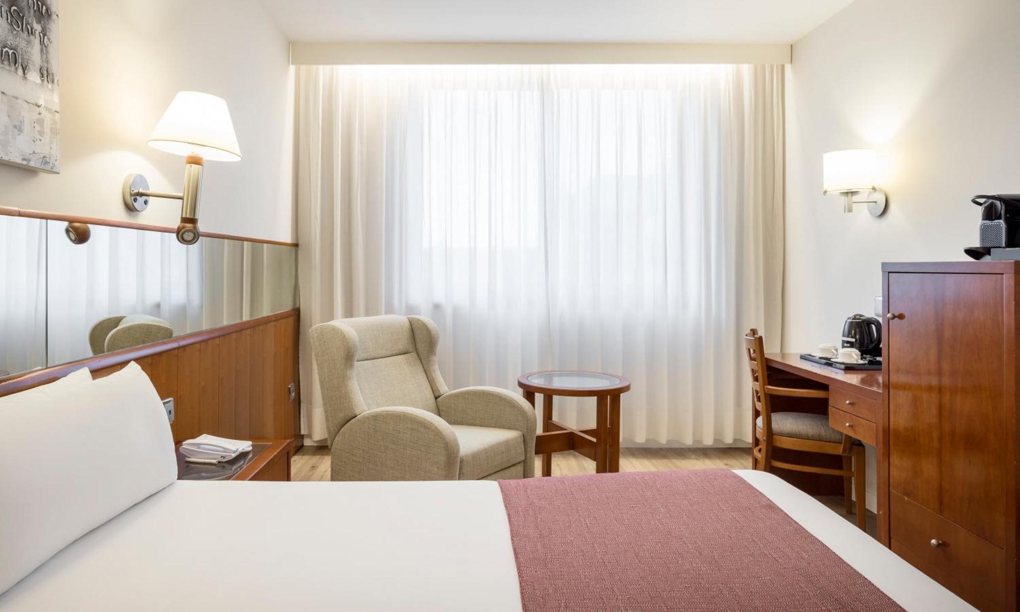 Ilunion Les Corts Spa برشلونة الغرفة الصورة